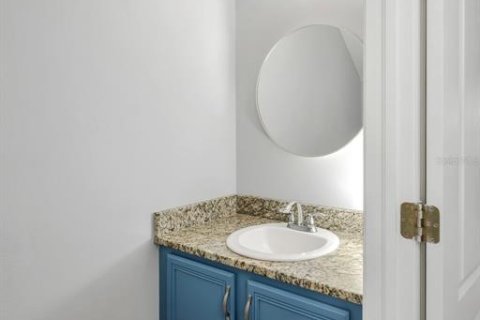 Townhouse in Fish Hawk, Florida 2 bedrooms, 128.48 sq.m. № 2151530 - photo 17