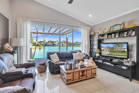 House in Tamarac, Florida 3 bedrooms, 201.41 sq.m. № 1811856 - photo 20