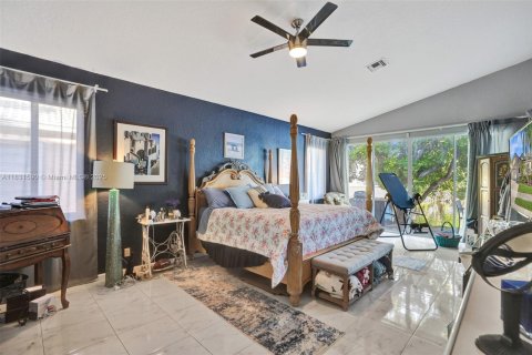 House in Tamarac, Florida 3 bedrooms, 201.41 sq.m. № 1811856 - photo 27