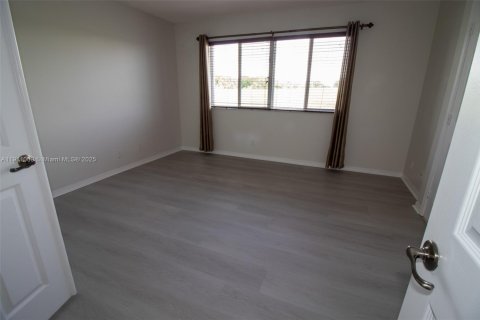 Villa ou maison à louer à Coral Springs, Floride: 4 chambres, 205.04 m2 № 1967366 - photo 14