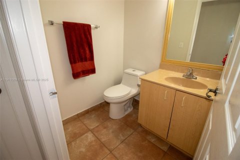 Villa ou maison à louer à Coral Springs, Floride: 4 chambres, 205.04 m2 № 1967366 - photo 21