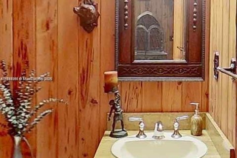 Touwnhouse à vendre à Miami Shores, Floride: 2 chambres, 260.96 m2 № 1836224 - photo 16