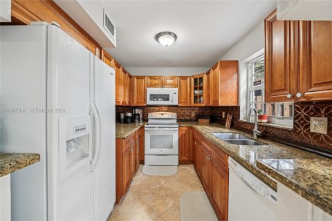 Touwnhouse à vendre à Cooper City, Floride: 3 chambres, 138.24 m2 № 2029510 - photo 10