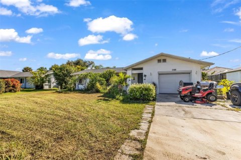Villa ou maison à Port Charlotte, Floride 2 chambres, 124.86 m2 № 2391070