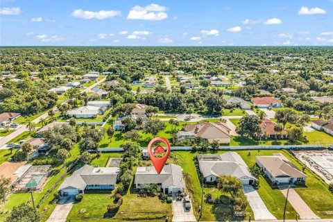 Villa ou maison à vendre à Port Charlotte, Floride: 2 chambres, 124.86 m2 № 2391070 - photo 19