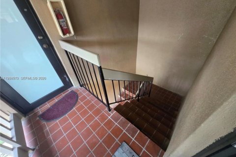 Copropriété à louer à Miami, Floride: 3 chambres, 103.49 m2 № 2050511 - photo 10