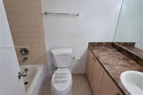 Copropriété à louer à Miami, Floride: 3 chambres, 103.49 m2 № 2050511 - photo 8