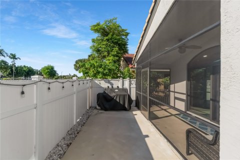 Casa en venta en Pembroke Pines, Florida, 3 dormitorios, 160.81 m2 № 2419439 - foto 25