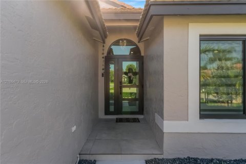 Casa en venta en Pembroke Pines, Florida, 3 dormitorios, 160.81 m2 № 2419439 - foto 23