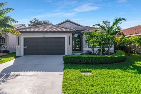 Casa en venta en Pembroke Pines, Florida, 3 dormitorios, 160.81 m2 № 2419439 - foto 9