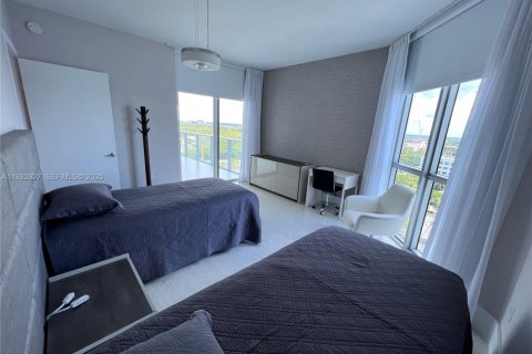 Condominio en venta en North Miami Beach, Florida, 3 dormitorios, 182.27 m2 № 1991669 - foto 5