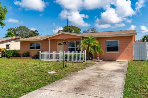 Casa en venta en Seminole, Florida, 2 dormitorios, 111.48 m2 № 1885658 - foto 3