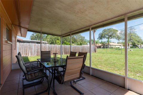 Casa en venta en Seminole, Florida, 2 dormitorios, 111.48 m2 № 1885658 - foto 27