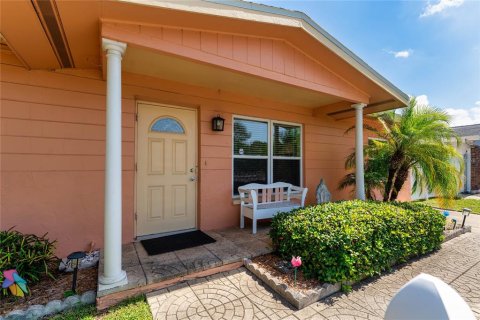Casa en venta en Seminole, Florida, 2 dormitorios, 111.48 m2 № 1885658 - foto 5