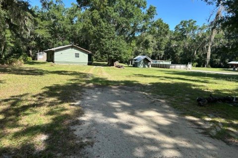 House in Umatilla, Florida 1 bedroom, 71.35 sq.m. № 2150294 - photo 12