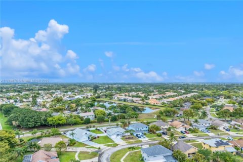 House in Boca Raton, Florida 3 bedrooms, 106.65 sq.m. № 1696278 - photo 24