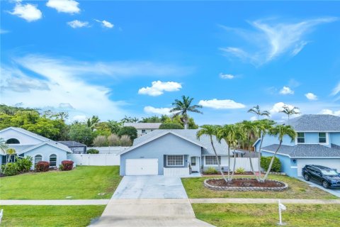 House in Boca Raton, Florida 3 bedrooms, 106.65 sq.m. № 1696278 - photo 18