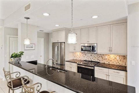 Condominio en venta en Venice, Florida, 2 dormitorios, 195.19 m2 № 1886184 - foto 12