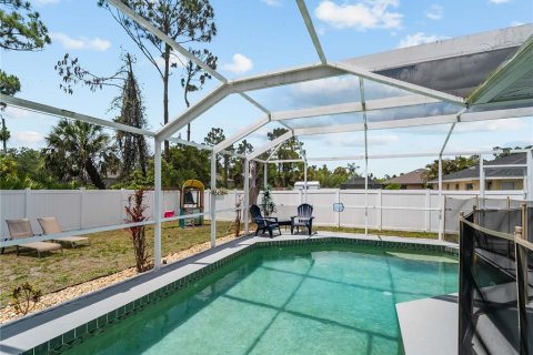 House in North Port, Florida 3 bedrooms, 130.53 sq.m. № 2103510 - photo 26