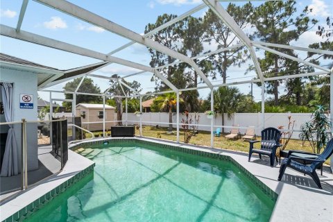 House in North Port, Florida 3 bedrooms, 130.53 sq.m. № 2103510 - photo 25