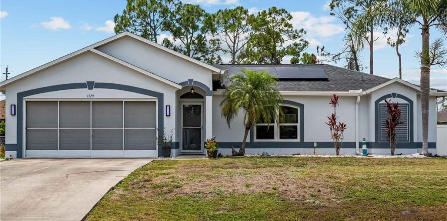 House in North Port, Florida 3 bedrooms, 130.53 sq.m. № 2103510