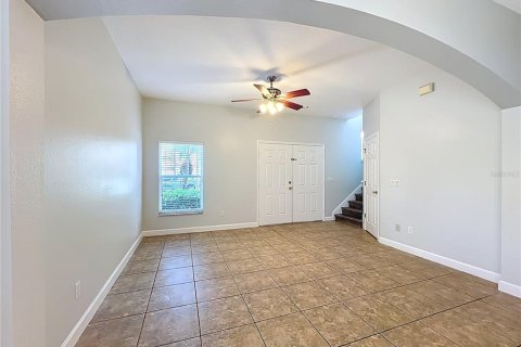 Townhouse in Orlando, Florida 4 bedrooms, 170.57 sq.m. № 1883220 - photo 11