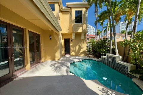Купить виллу или дом в Авентура, Флорида 3 спальни, 221.11м2, № 1996003 - фото 7
