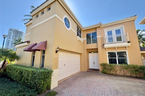 Купить виллу или дом в Авентура, Флорида 3 спальни, 221.11м2, № 1996003 - фото 2