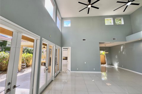 Купить виллу или дом в Авентура, Флорида 3 спальни, 221.11м2, № 1996003 - фото 3