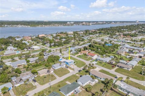 Снять в аренду виллу или дом в Дейтона-Бич, Флорида 5 комнат, 102.29м2, № 1913647 - фото 5