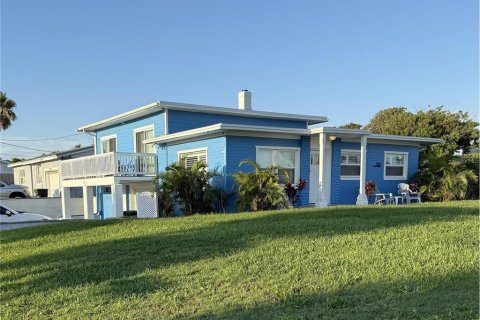 Снять в аренду виллу или дом в Дейтона-Бич, Флорида 5 комнат, 102.29м2, № 1913647 - фото 1