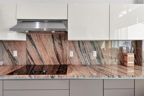 Купить виллу или дом в Клермон, Флорида 6 комнат, 223.06м2, № 2151257 - фото 12