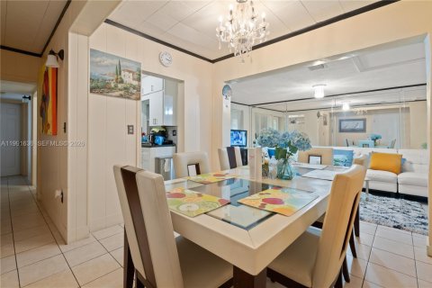 Купить виллу или дом в Норт-Майами-Бич, Флорида 3 спальни, 111.85м2, № 2052084 - фото 7
