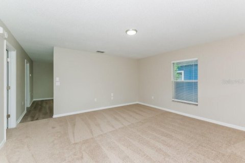 House in Lakeland, Florida 2 bedrooms, 129.32 sq.m. № 2403581 - photo 3