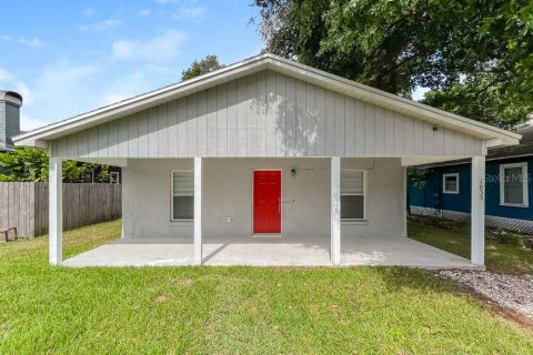 House in Lakeland, Florida 2 bedrooms, 129.32 sq.m. № 2403581