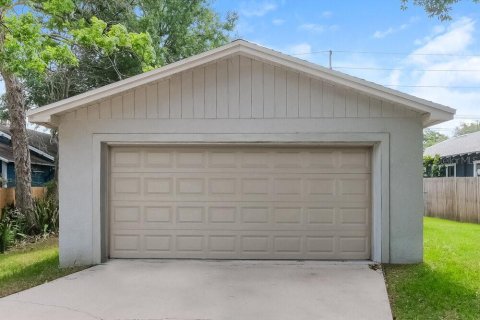 House in Lakeland, Florida 2 bedrooms, 129.32 sq.m. № 2403581 - photo 16