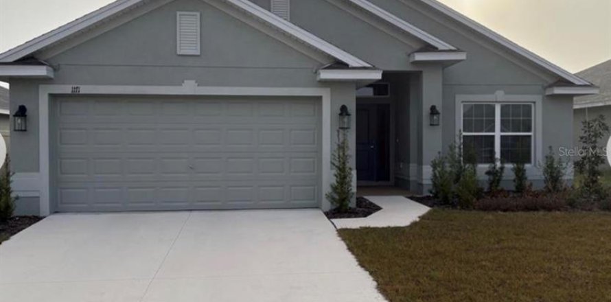 Casa en Davenport, Florida 4 dormitorios, 169.08 m2 № 2353366