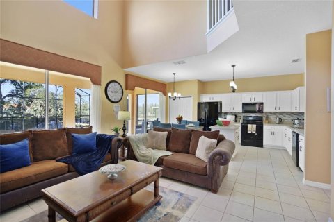 House in Davenport, Florida 6 bedrooms, 257.43 sq.m. № 1535373 - photo 7