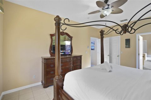 House in Davenport, Florida 6 bedrooms, 257.43 sq.m. № 1535373 - photo 29