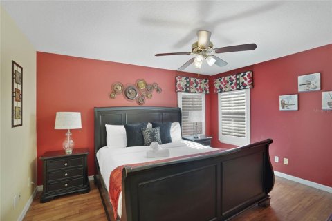 House in Davenport, Florida 6 bedrooms, 257.43 sq.m. № 1535373 - photo 17