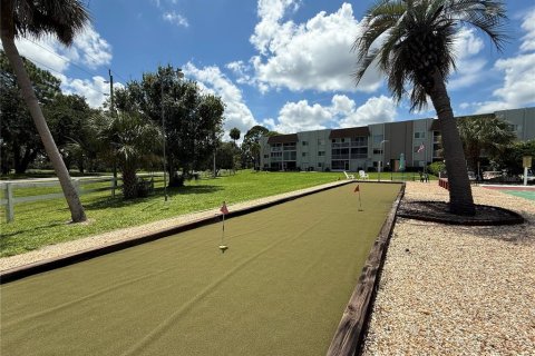 Condo in Sarasota, Florida, 2 bedrooms  № 1918943 - photo 30