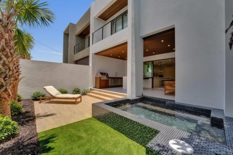 Townhouse in Fort Lauderdale, Florida 3 bedrooms, 257.8 sq.m. № 2246932 - photo 3