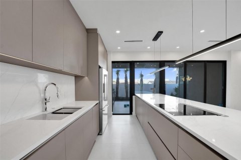 Townhouse in Fort Lauderdale, Florida 3 bedrooms, 257.8 sq.m. № 2246932 - photo 17
