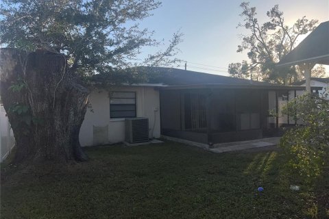 Casa en alquiler en Tampa, Florida, 3 dormitorios, 150.59 m2 № 1567354 - foto 23