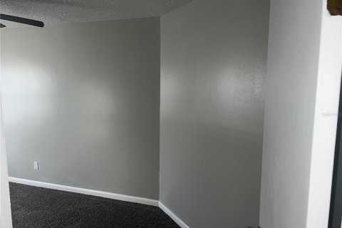 Casa en alquiler en Tampa, Florida, 3 dormitorios, 150.59 m2 № 1567354 - foto 7