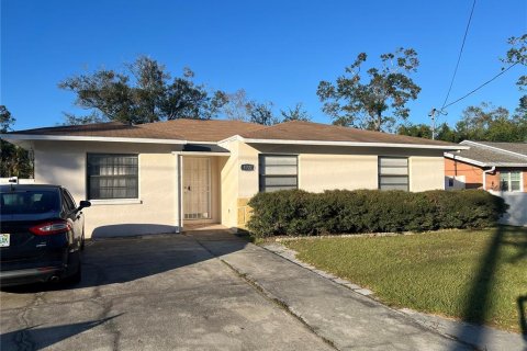 Casa en alquiler en Tampa, Florida, 3 dormitorios, 150.59 m2 № 1567354 - foto 2