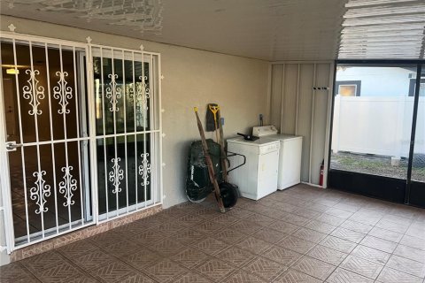 Casa en alquiler en Tampa, Florida, 3 dormitorios, 150.59 m2 № 1567354 - foto 17