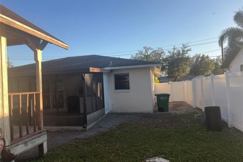 Casa en alquiler en Tampa, Florida, 3 dormitorios, 150.59 m2 № 1567354 - foto 22