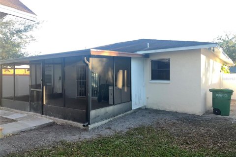Casa en alquiler en Tampa, Florida, 3 dormitorios, 150.59 m2 № 1567354 - foto 21