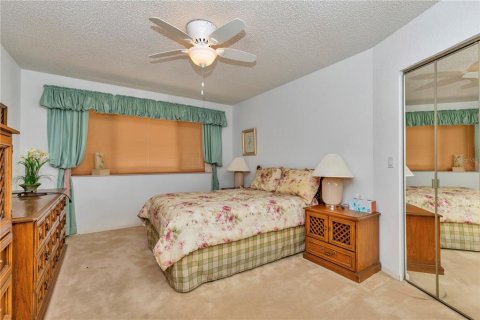 House in Ocala, Florida 2 bedrooms, 138.98 sq.m. № 2225384 - photo 21